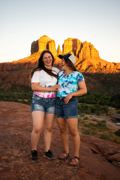 Two GSSU students smiling in Sedona